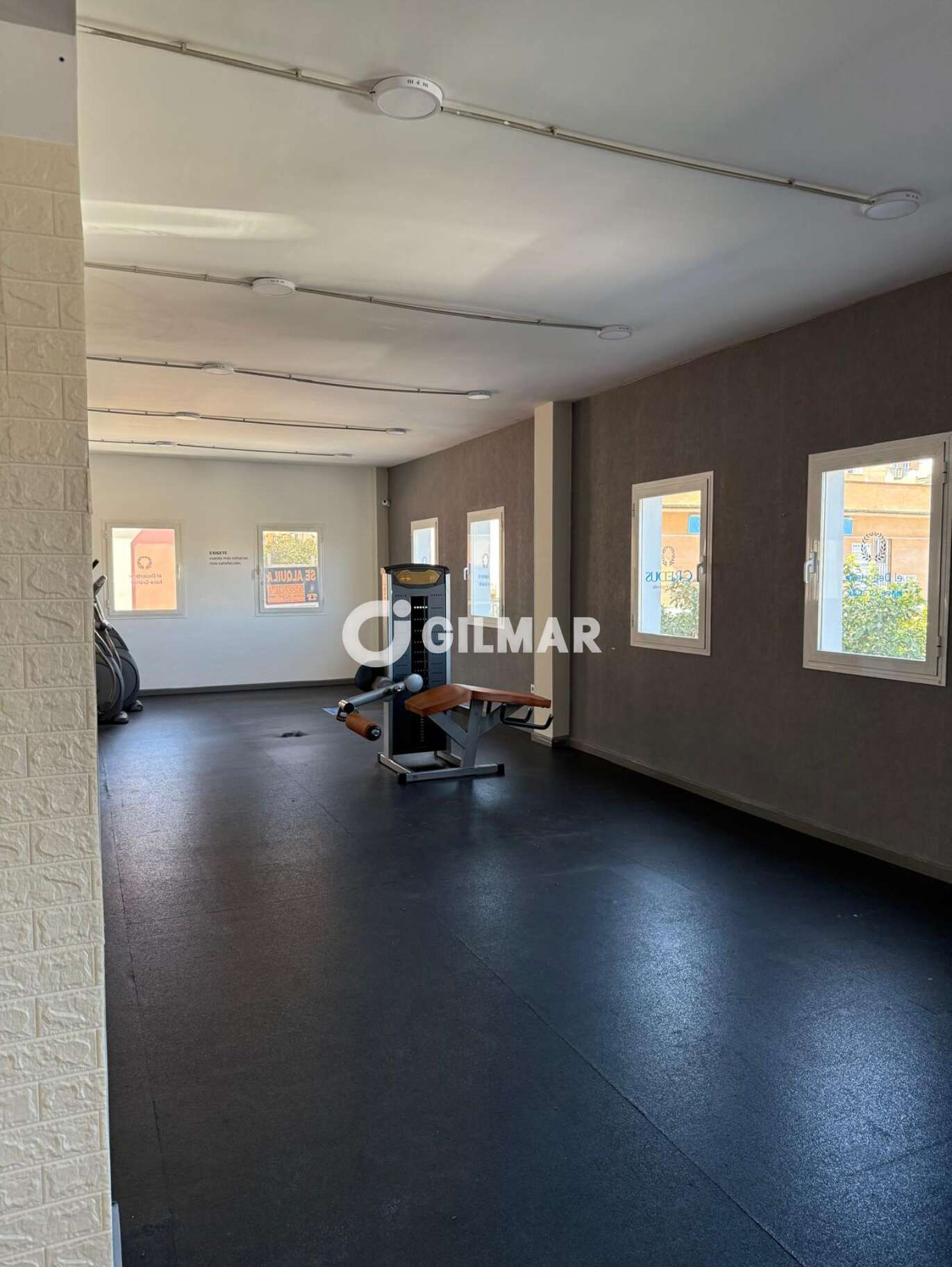 Property slider Gilmar