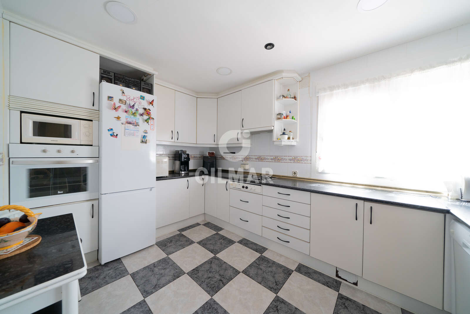 Property slider Gilmar
