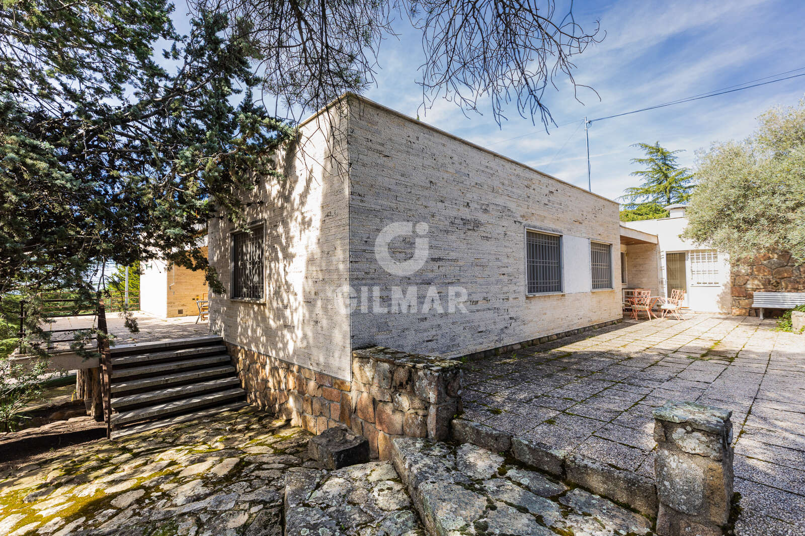Property slider Gilmar