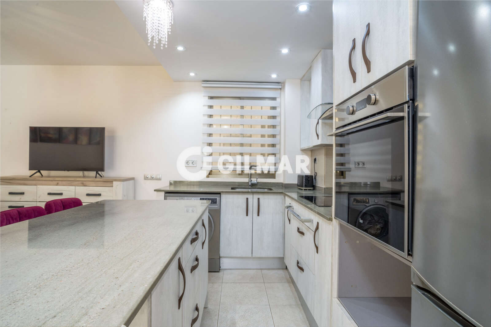 Property slider Gilmar