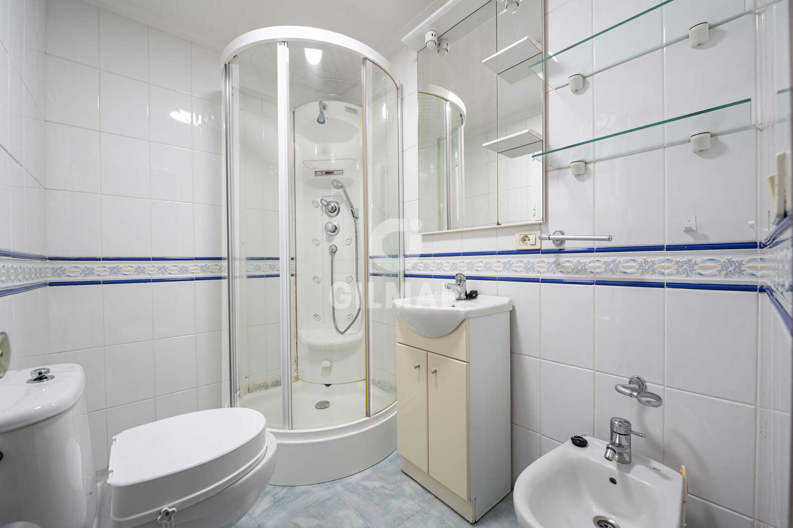 Property slider Gilmar