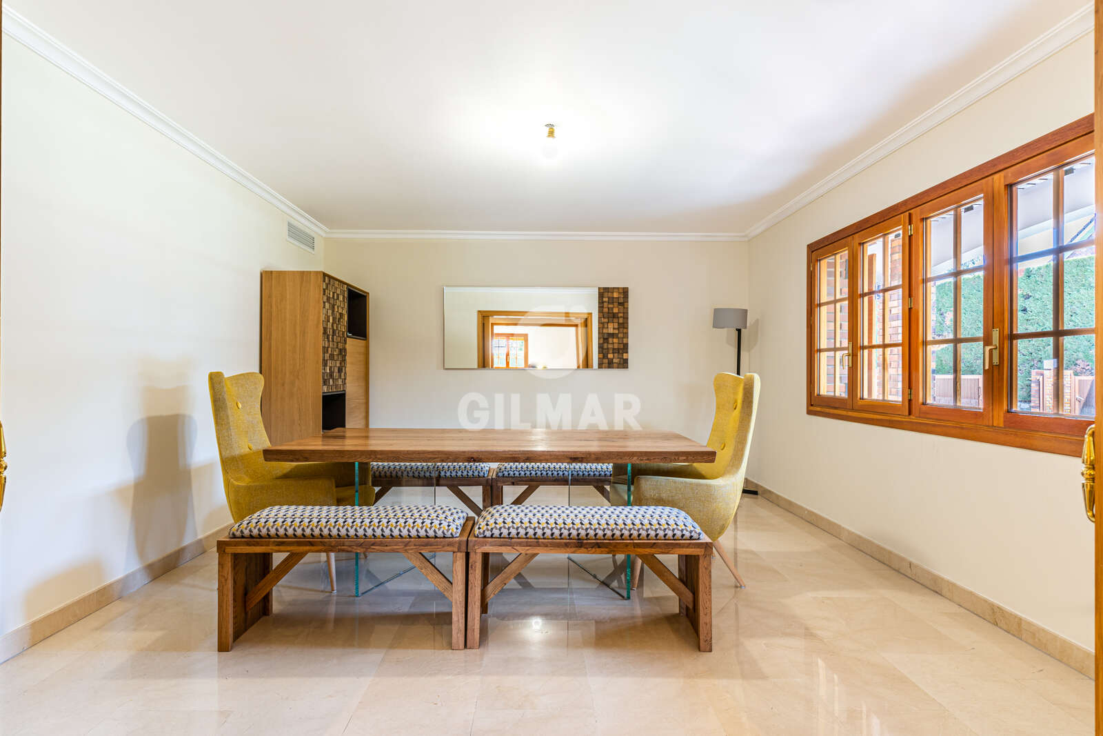 Property slider Gilmar