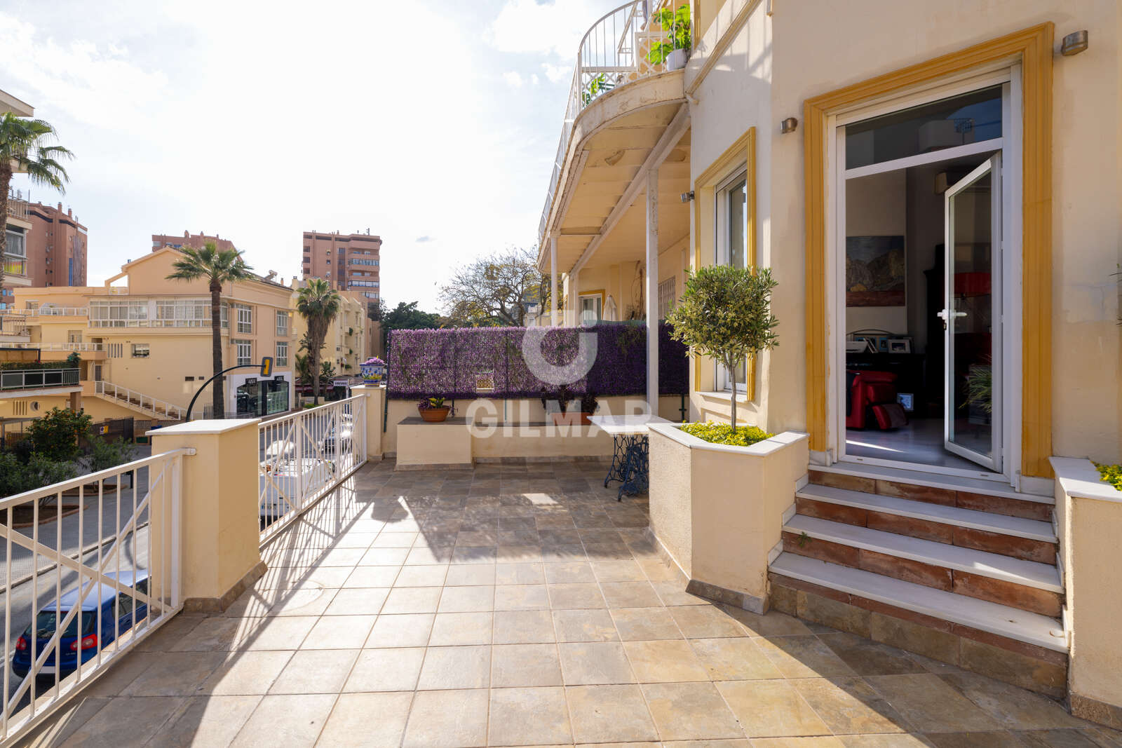 Property slider Gilmar