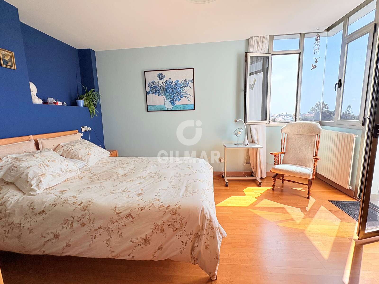 Property slider Gilmar