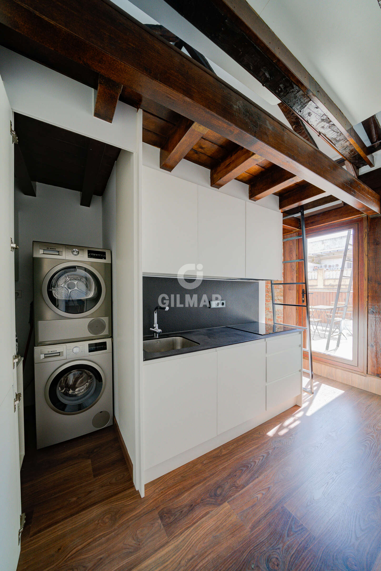 Property slider Gilmar
