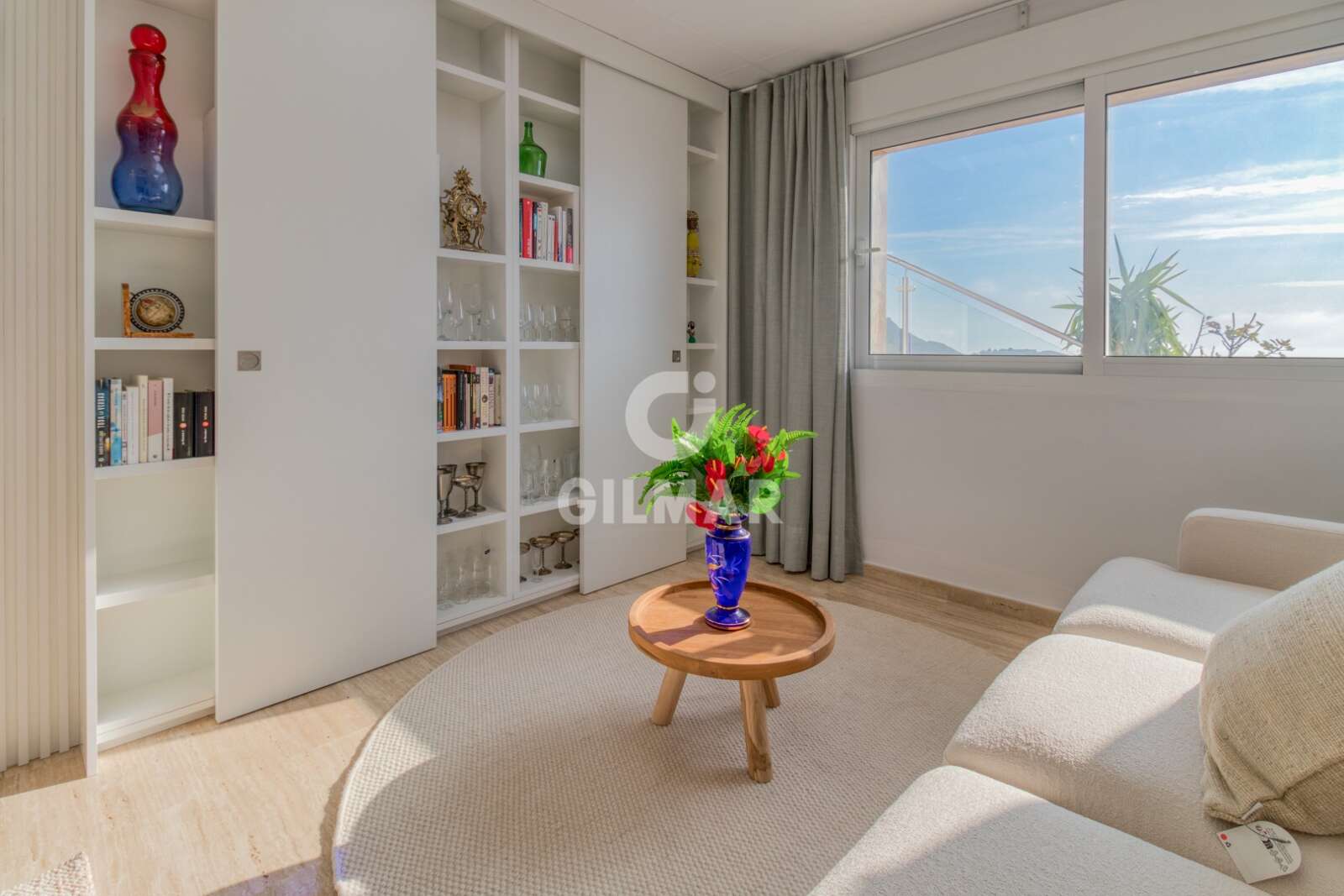 Property slider Gilmar