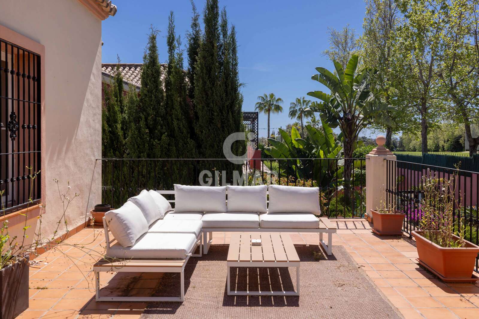 Property slider Gilmar