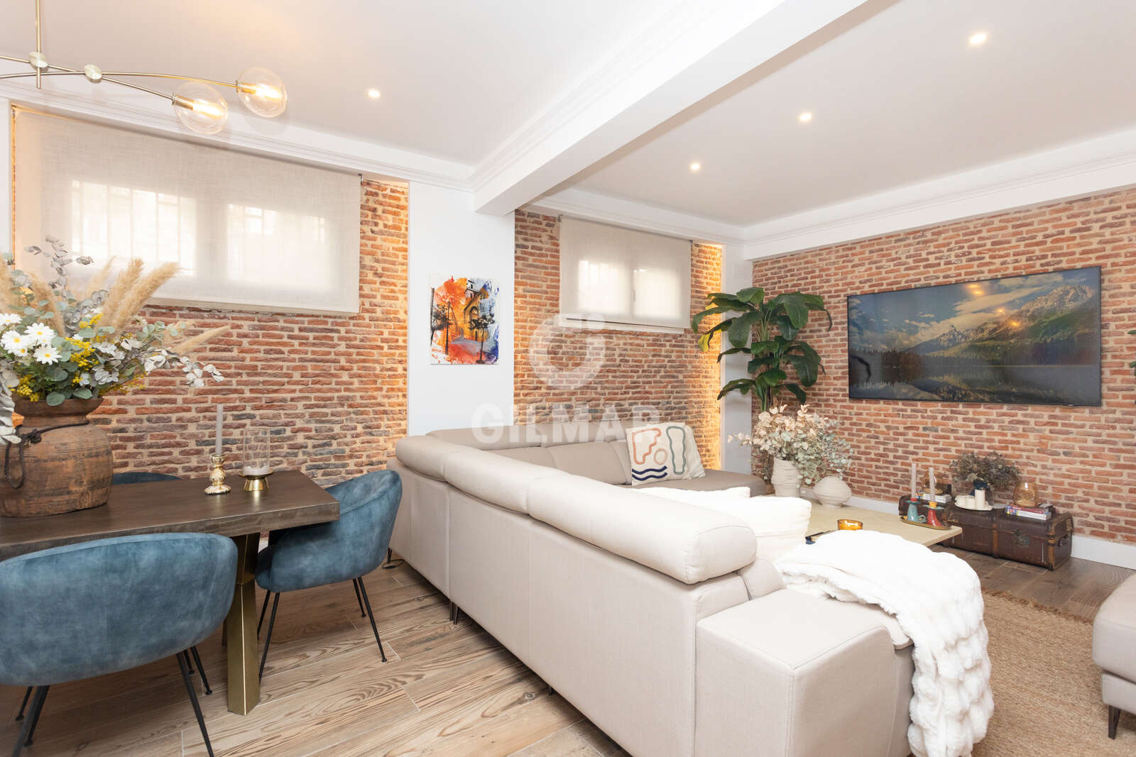 Property slider Gilmar