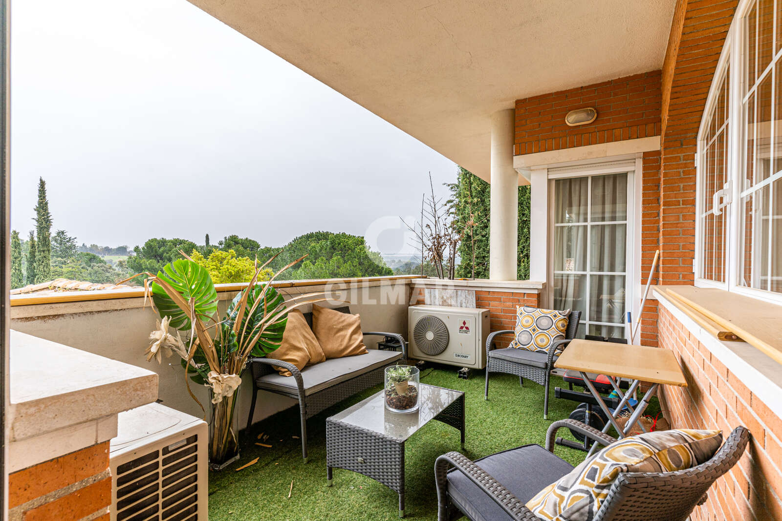 Property slider Gilmar