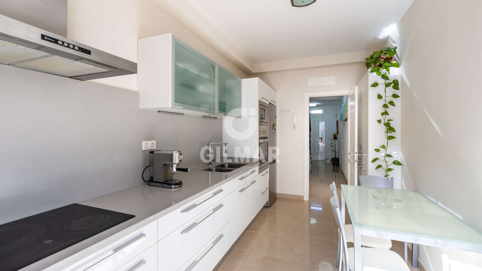 Property slider Gilmar