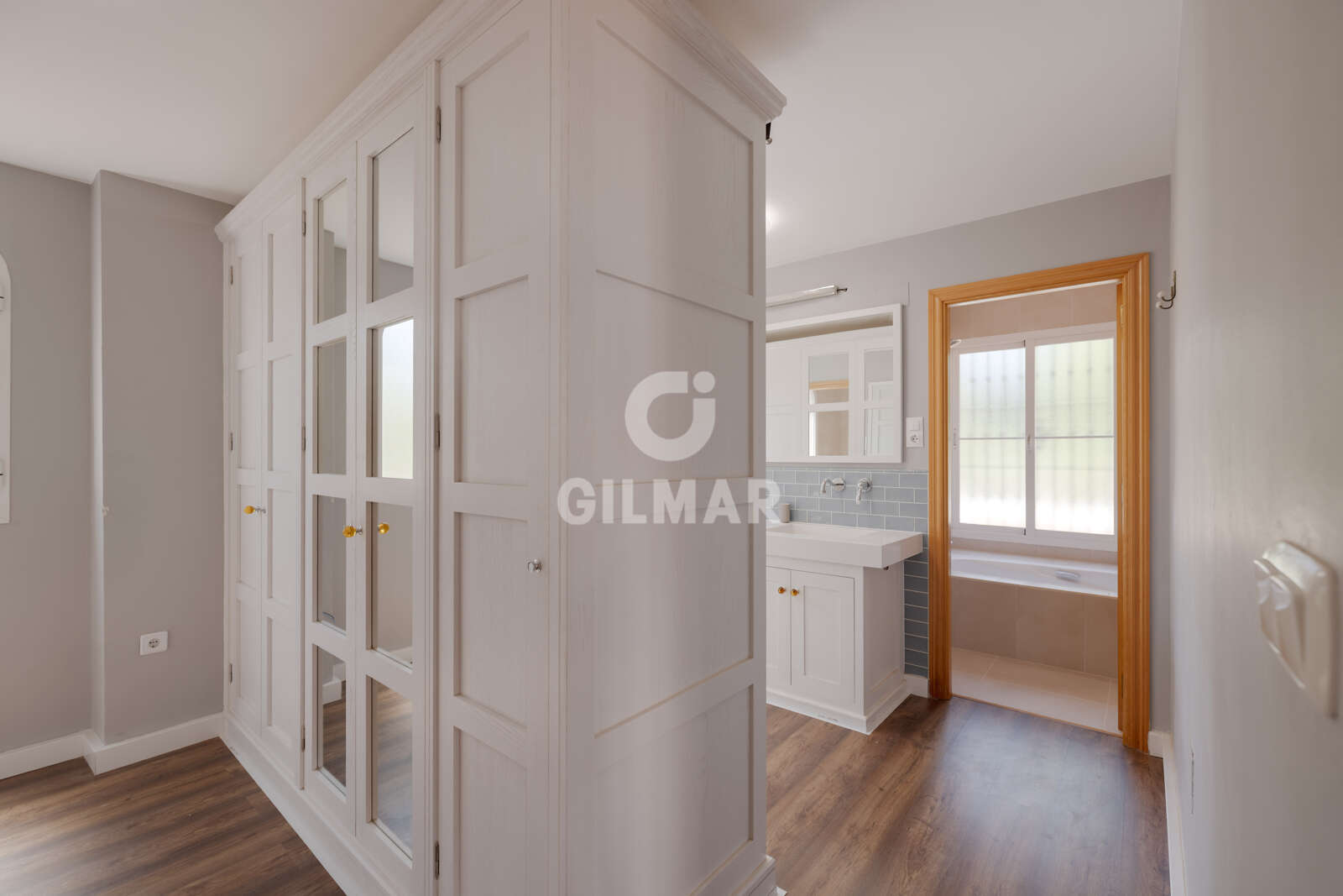 Property slider Gilmar