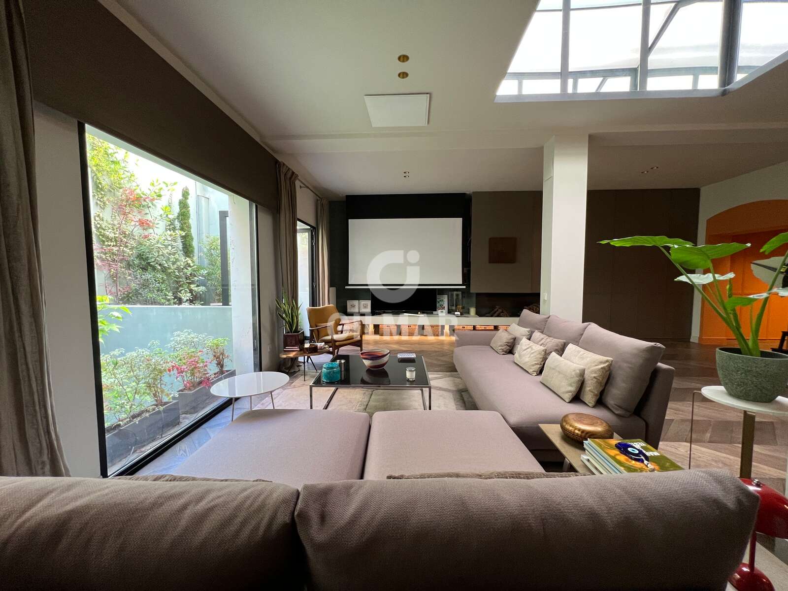 Property slider Gilmar