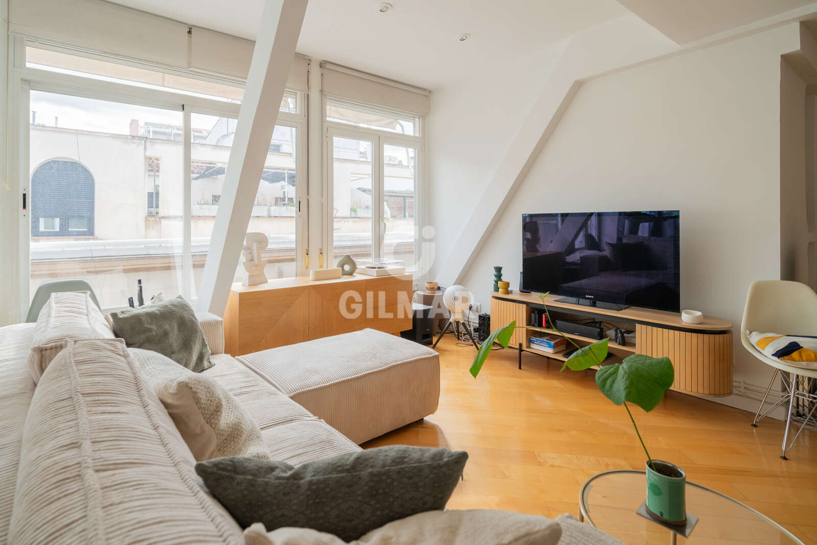 Property slider Gilmar