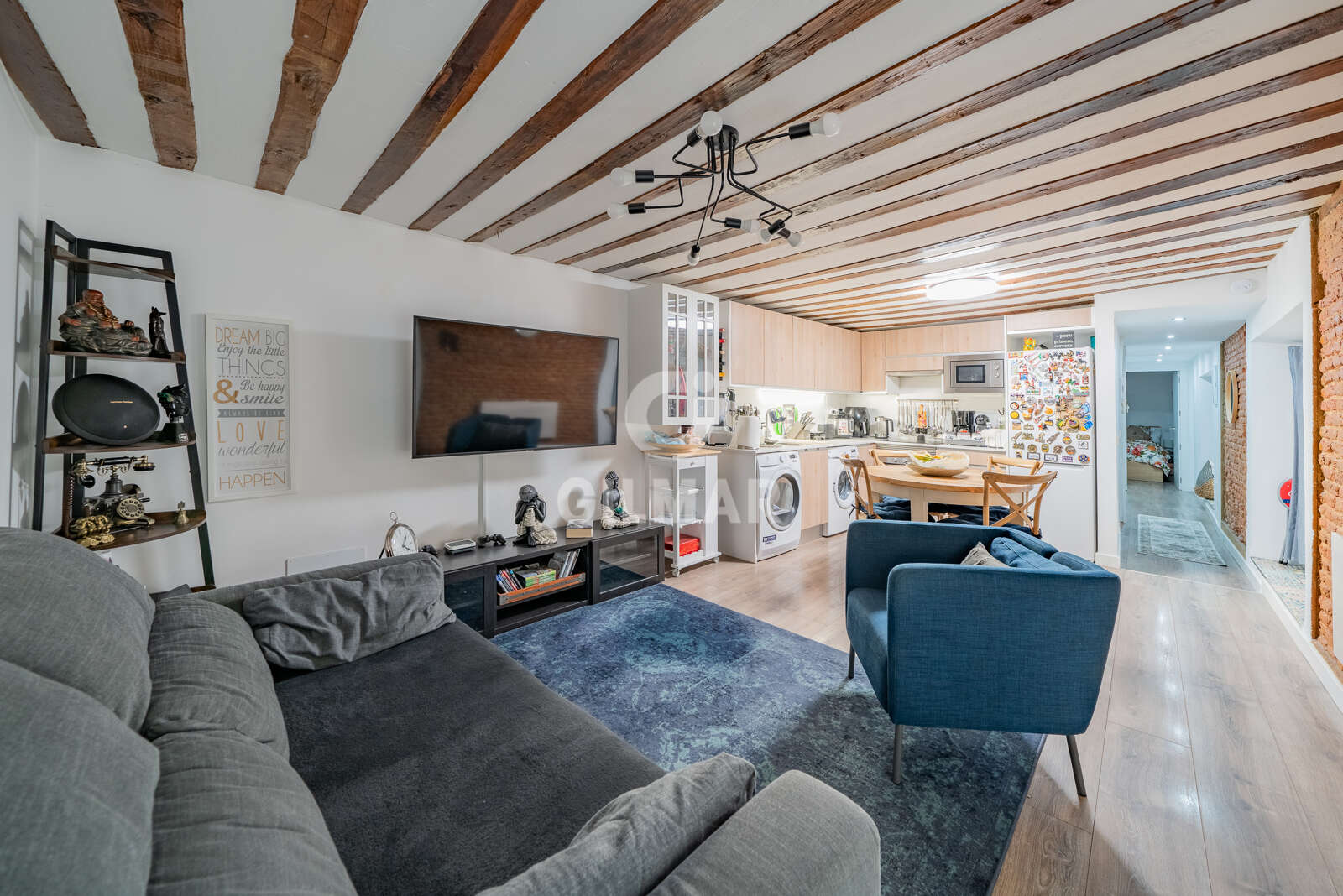 Property slider Gilmar
