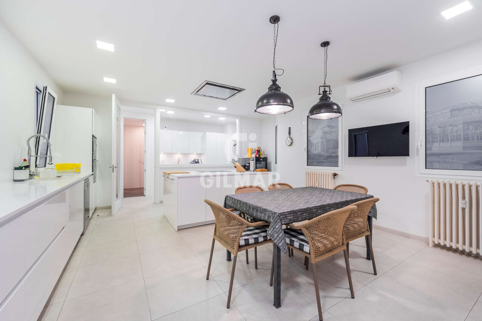 Property slider Gilmar