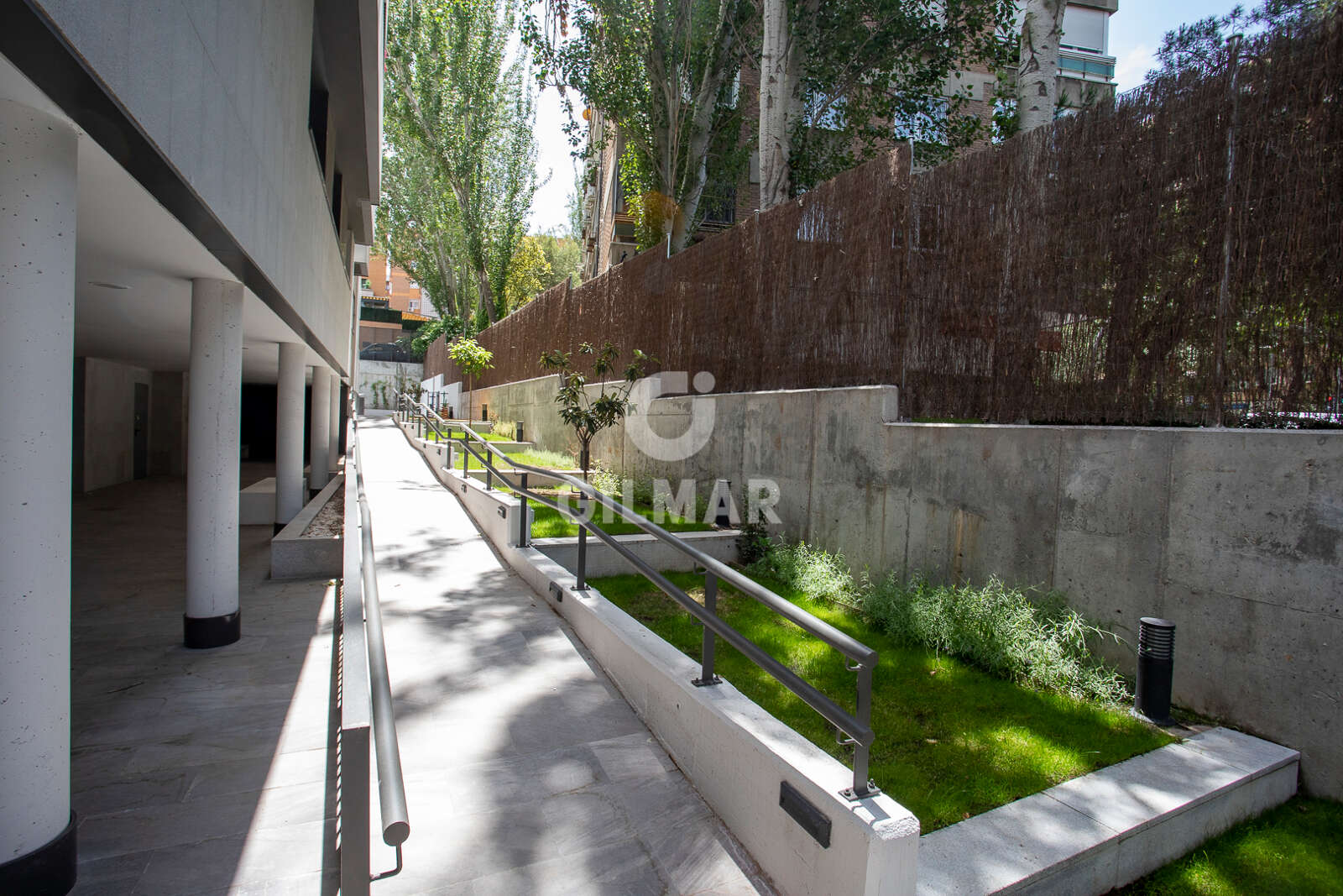 Property slider Gilmar