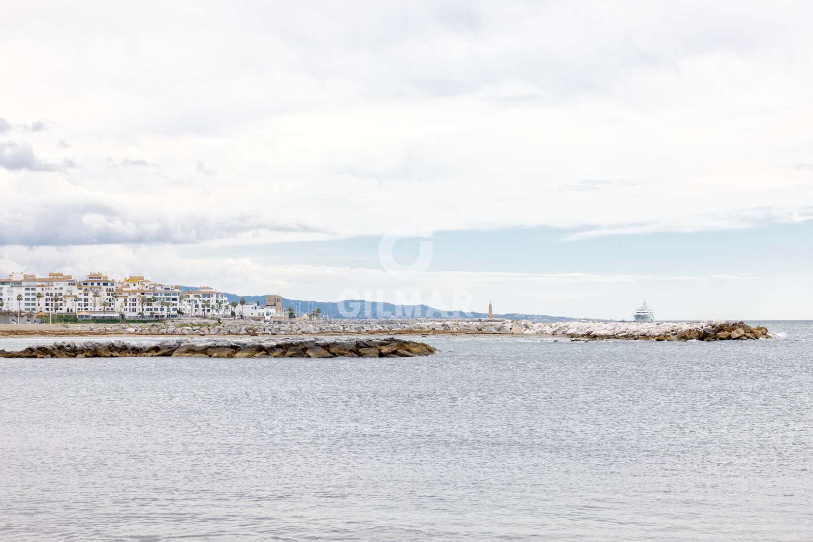 Property slider Gilmar