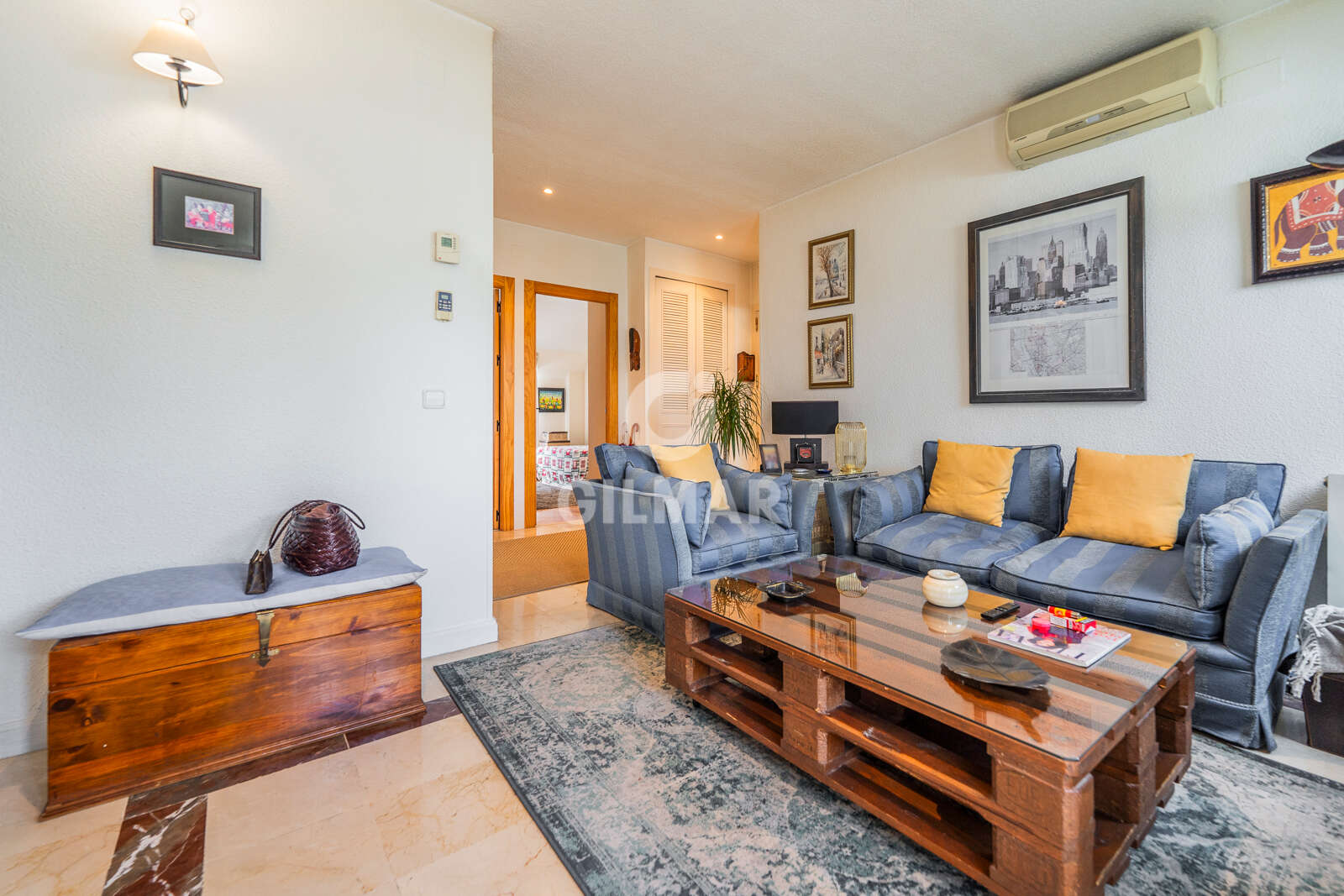 Property slider Gilmar