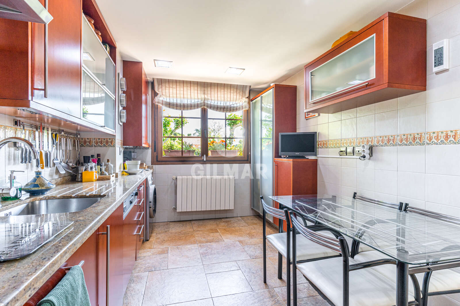 Property slider Gilmar