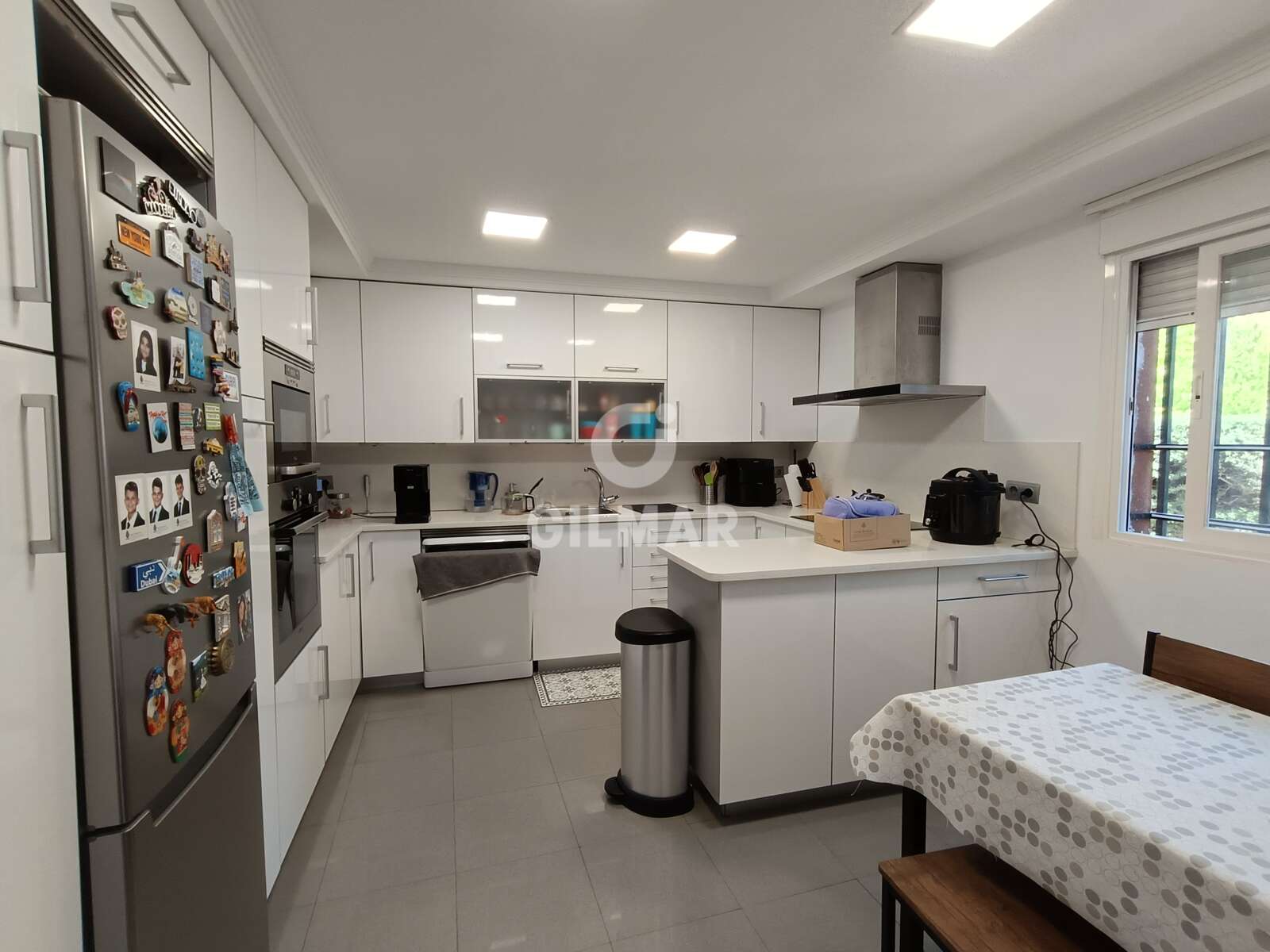 Property slider Gilmar