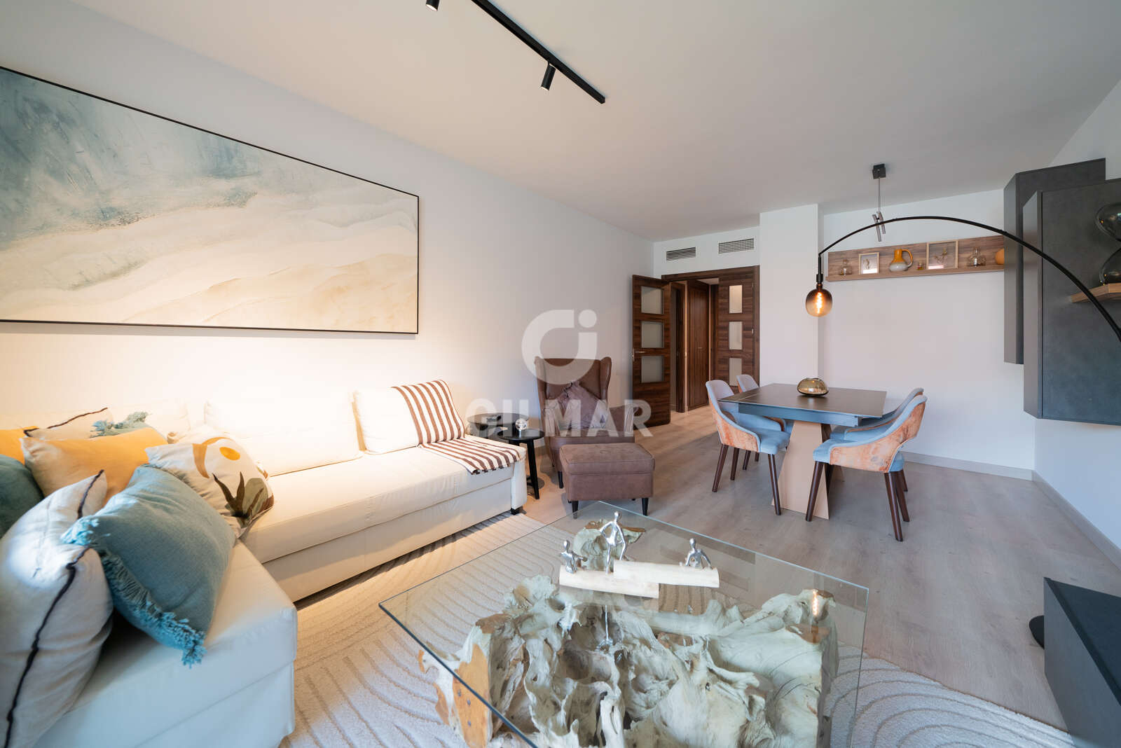 Property slider Gilmar