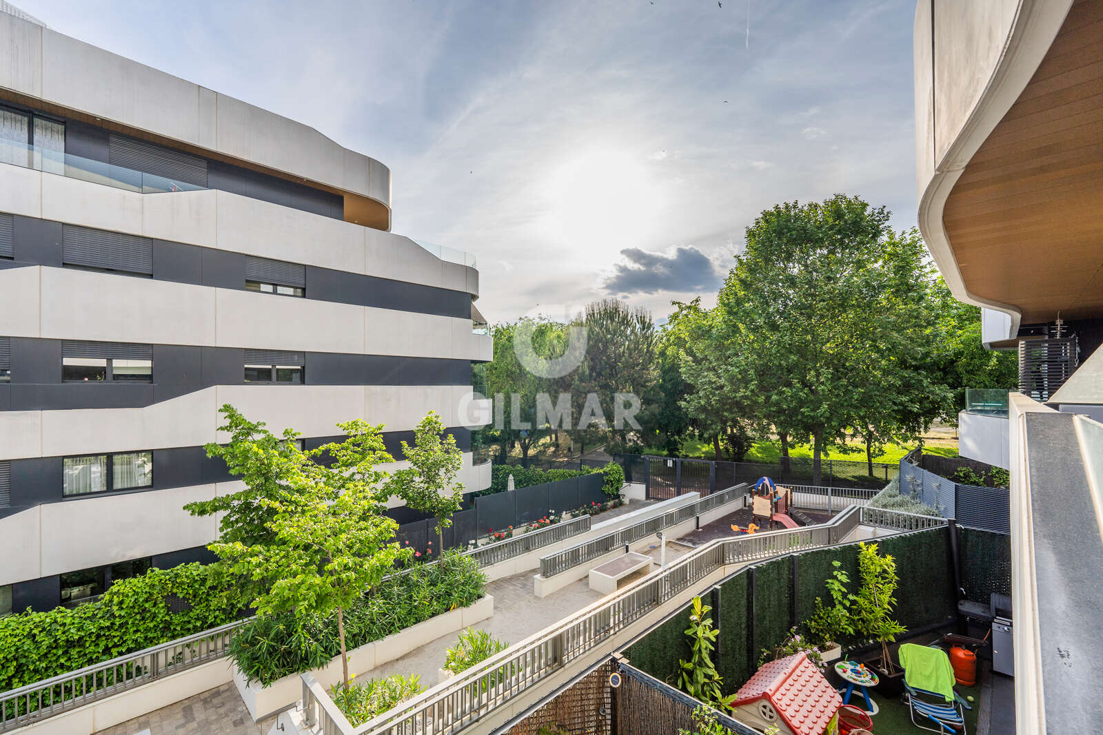 Property slider Gilmar