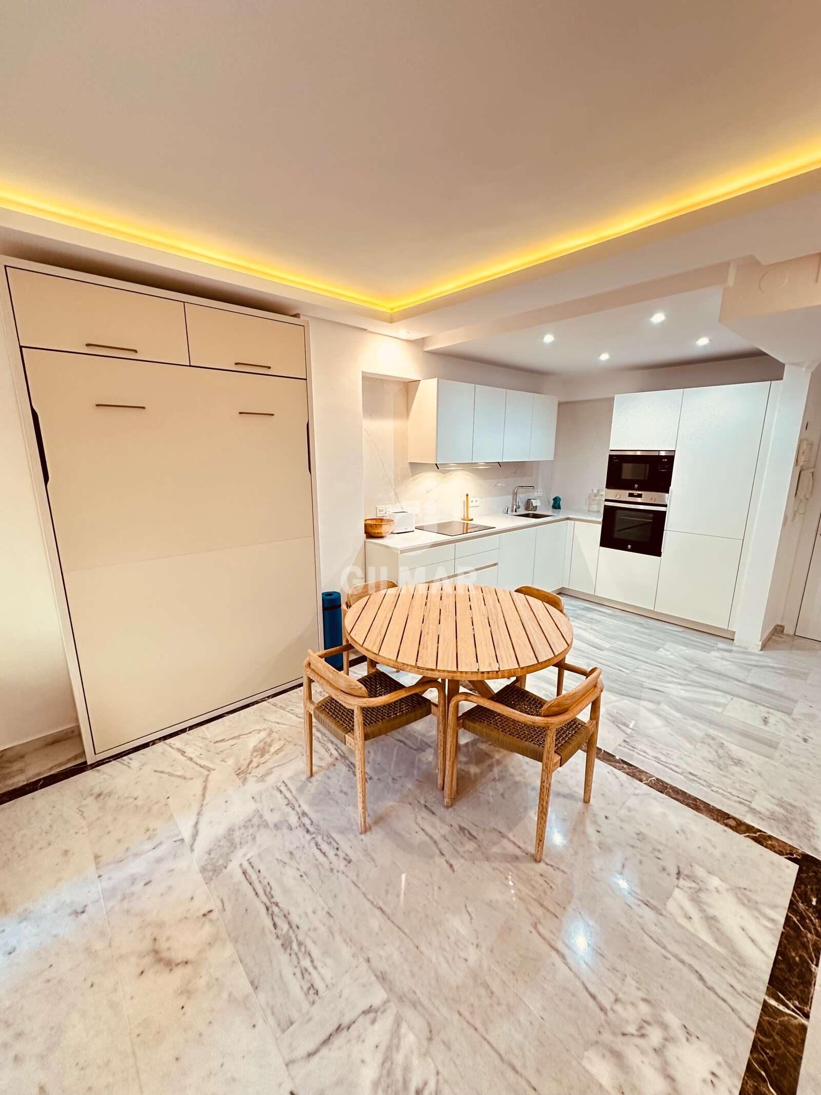 Property slider Gilmar