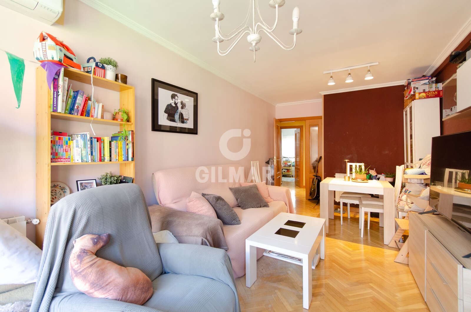 Property slider Gilmar