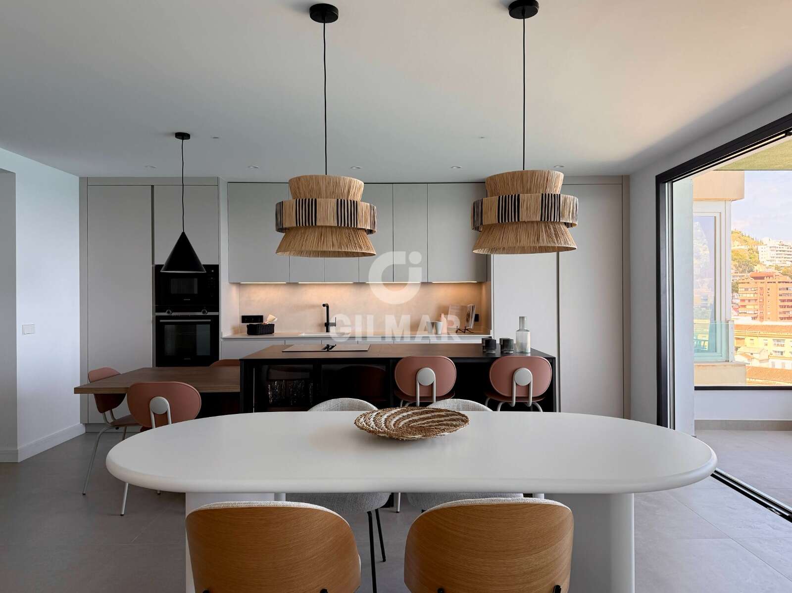 Property slider Gilmar