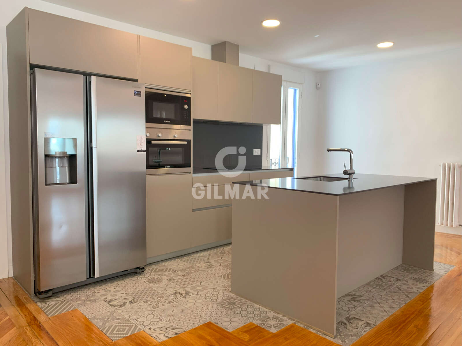 Property slider Gilmar