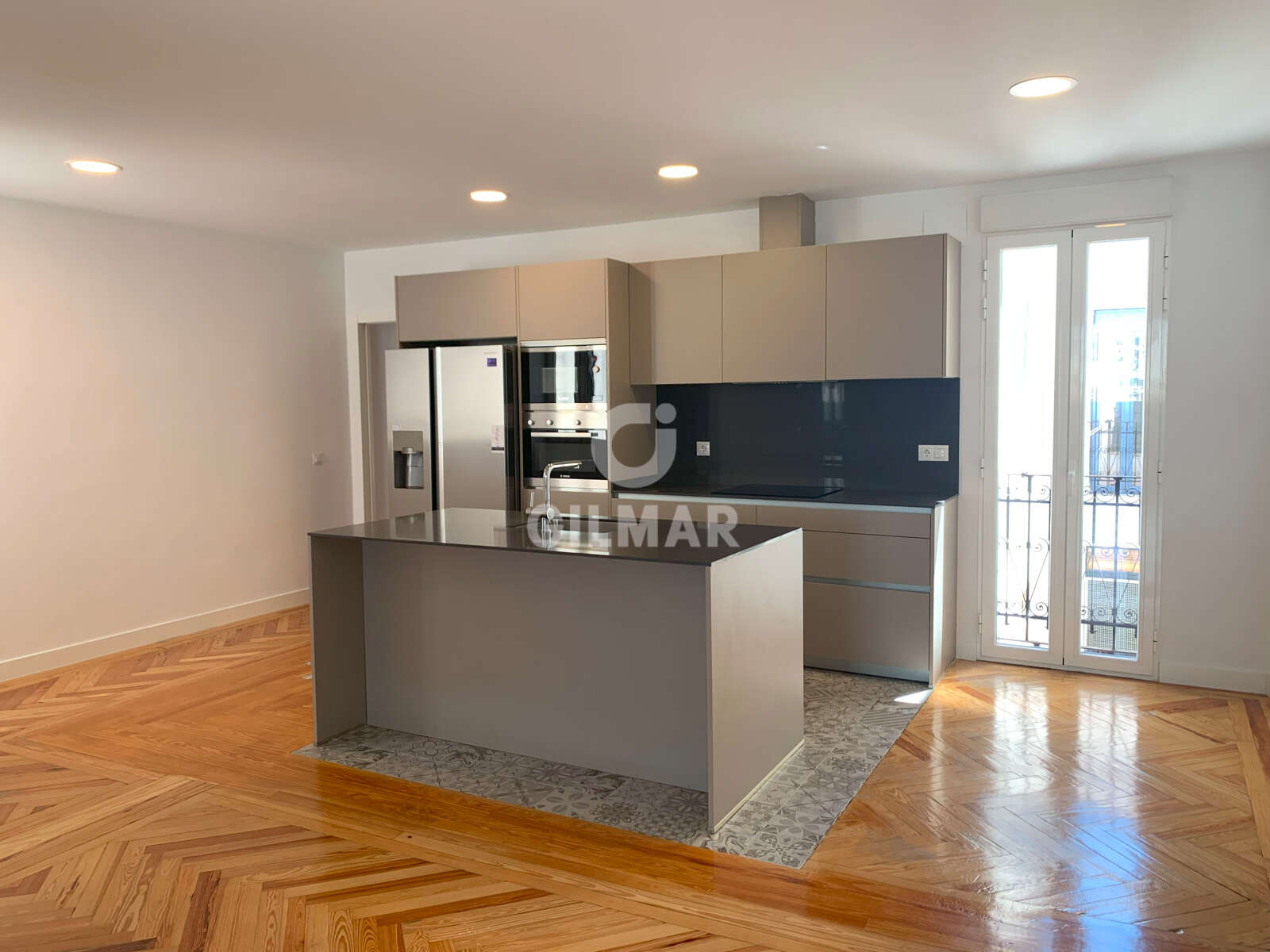 Property slider Gilmar