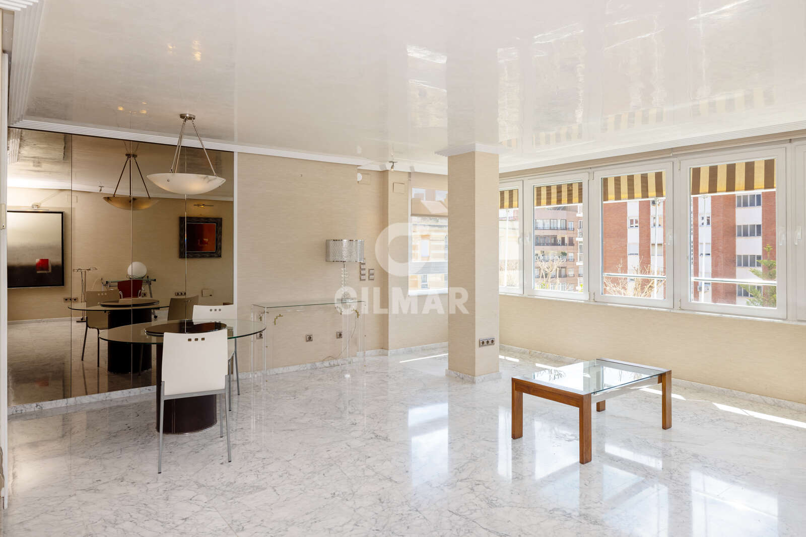 Property slider Gilmar