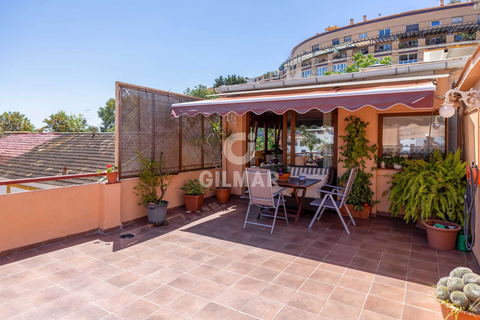 Property slider Gilmar