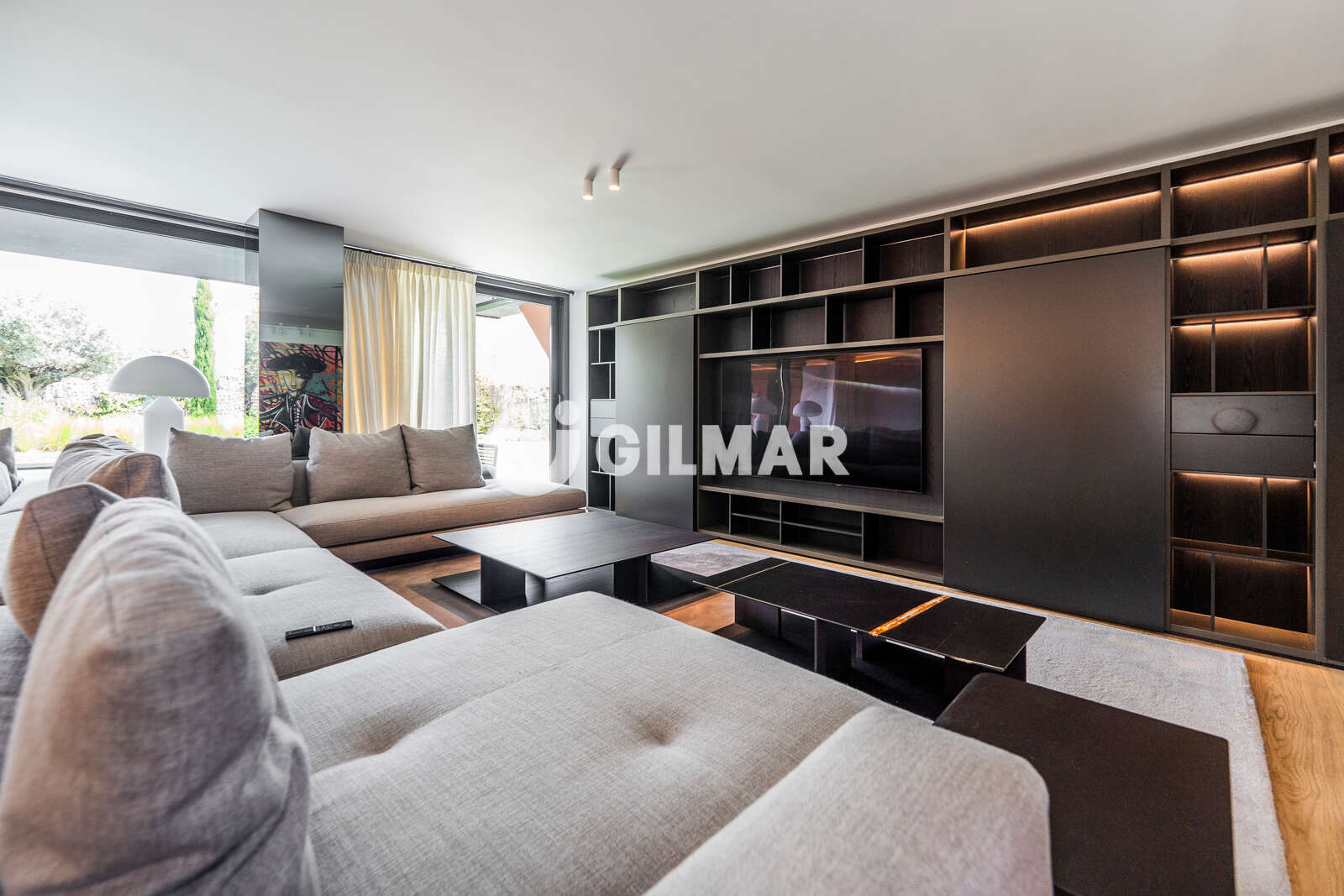 Property slider Gilmar