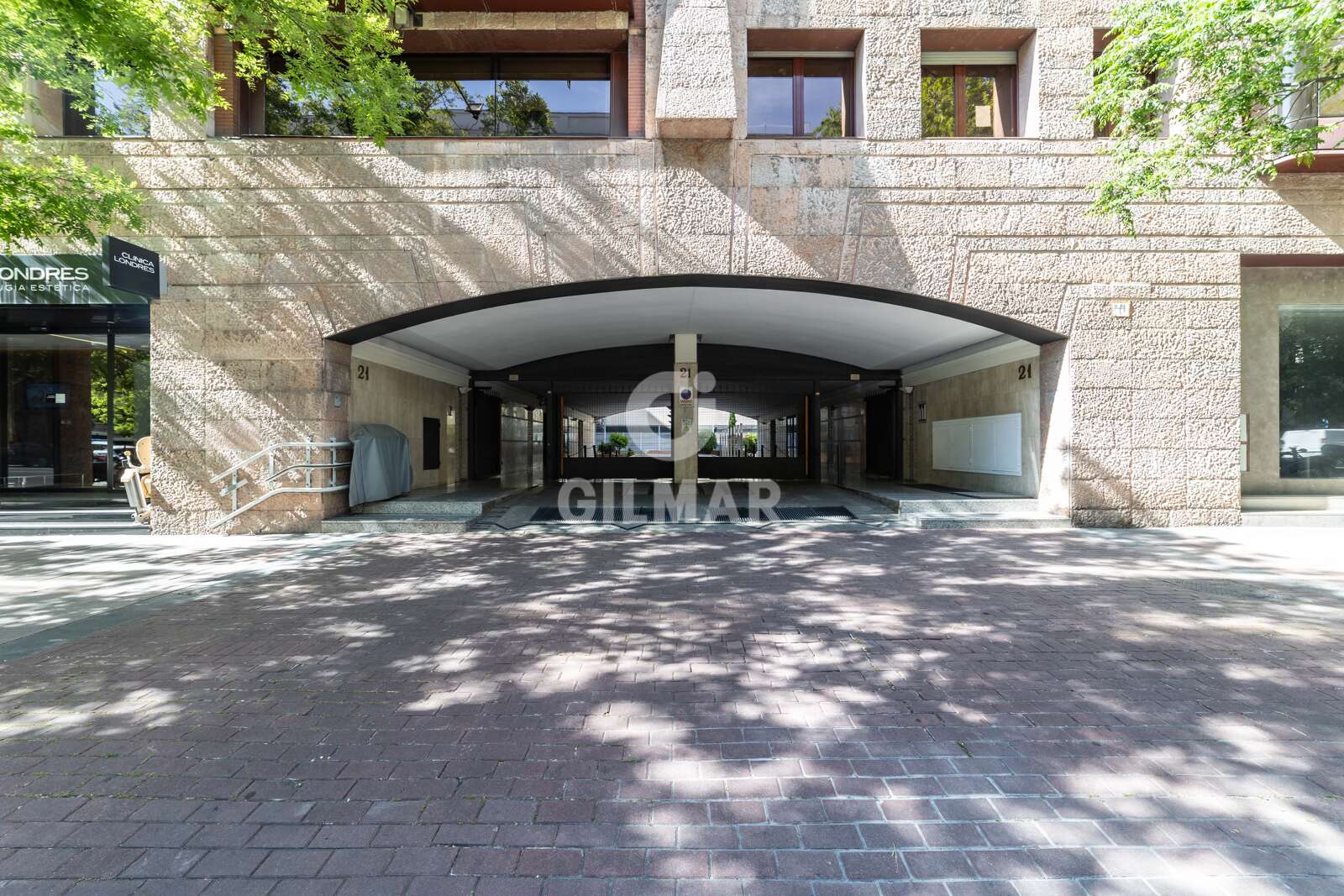 Property slider Gilmar