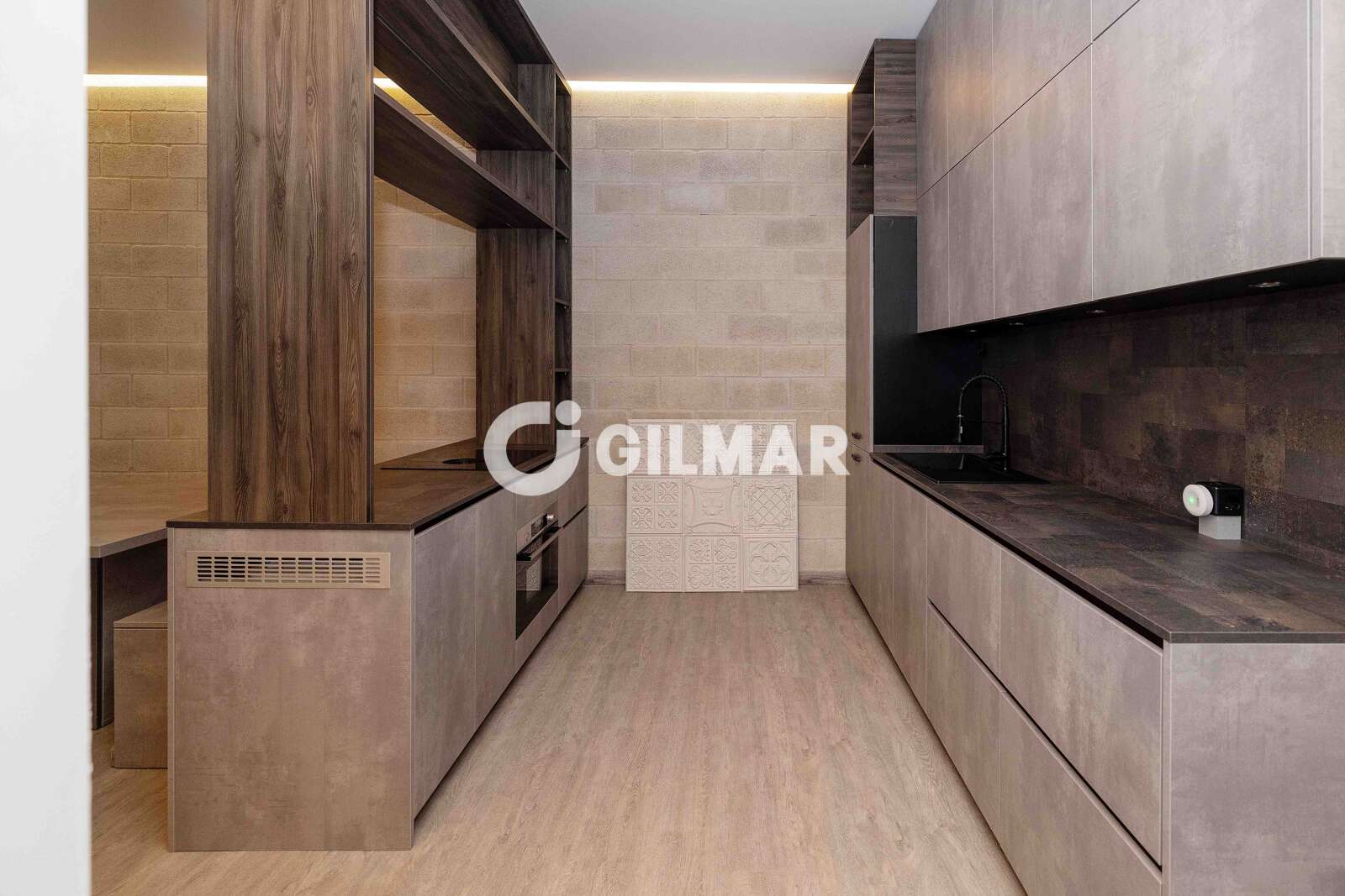 Property slider Gilmar