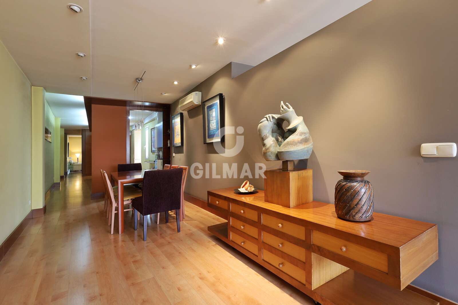 Property slider Gilmar