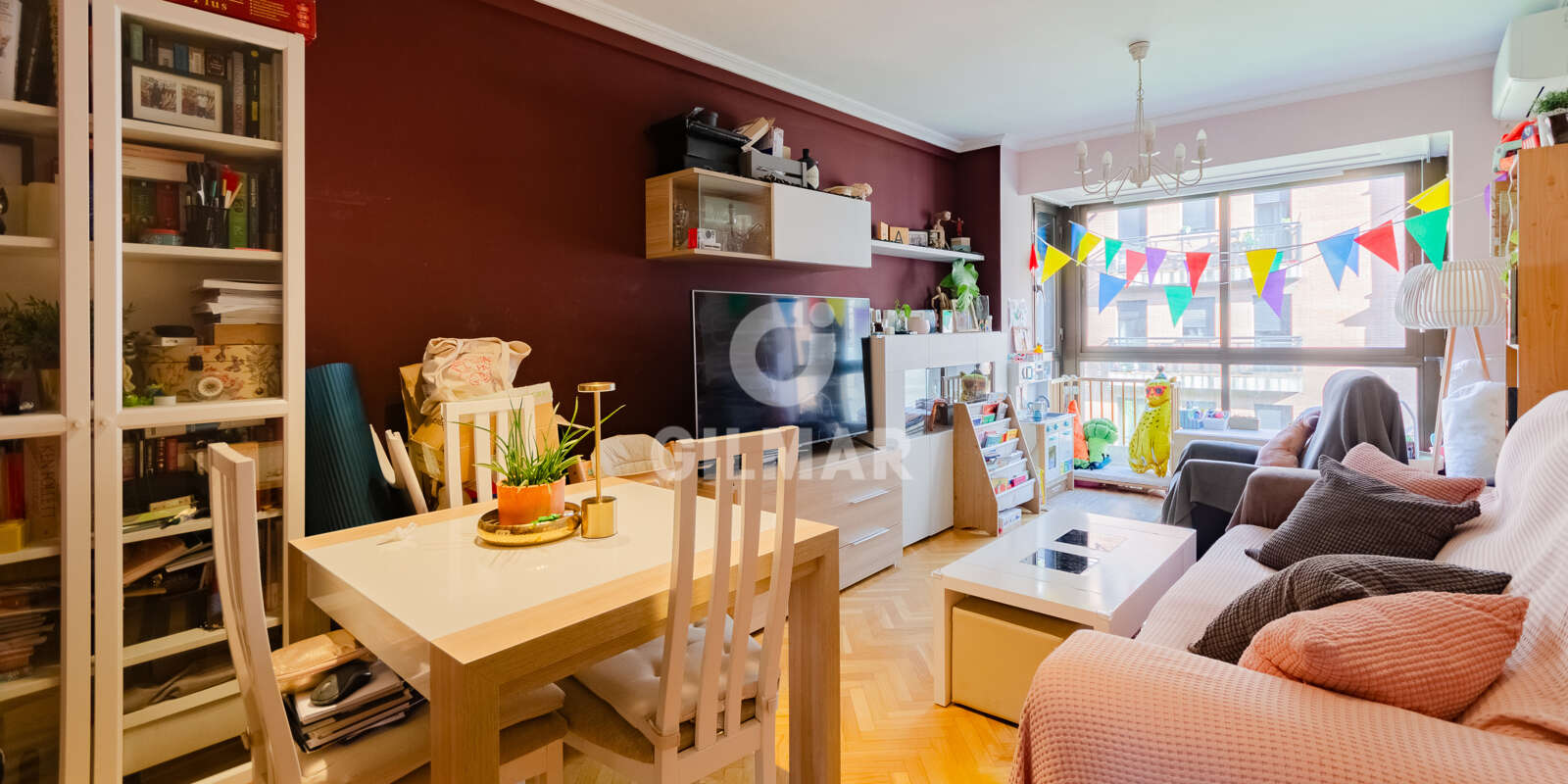Property slider Gilmar
