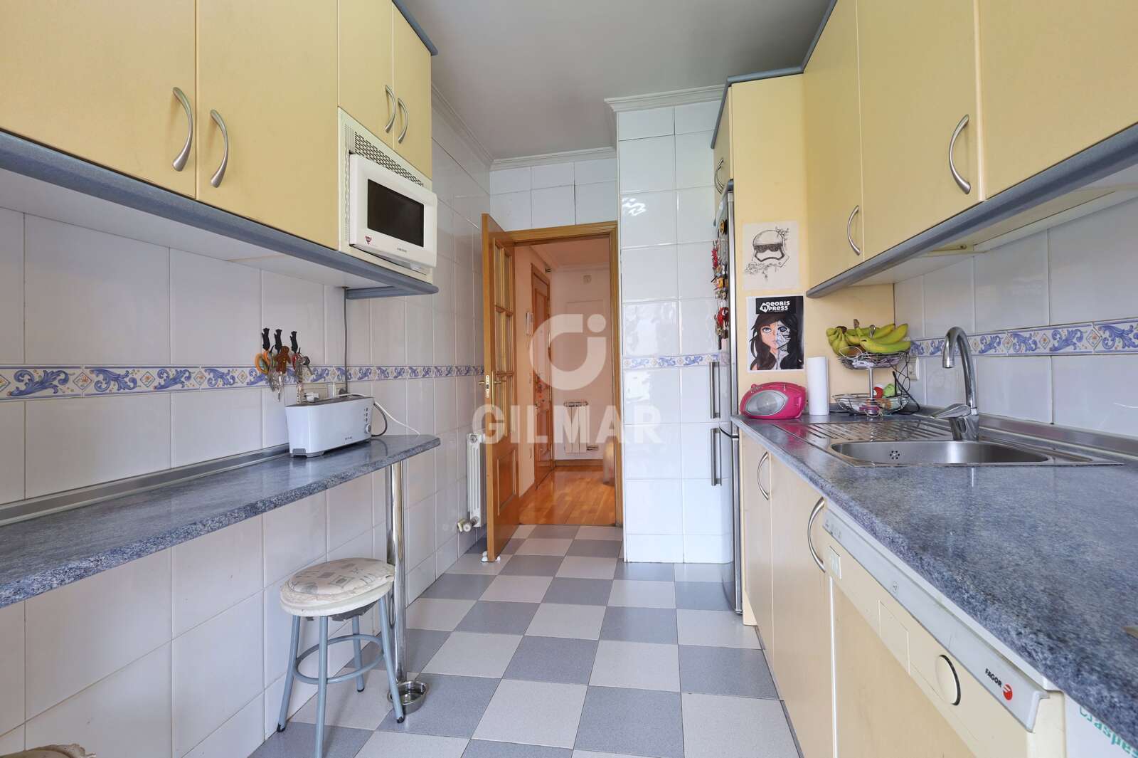 Property slider Gilmar