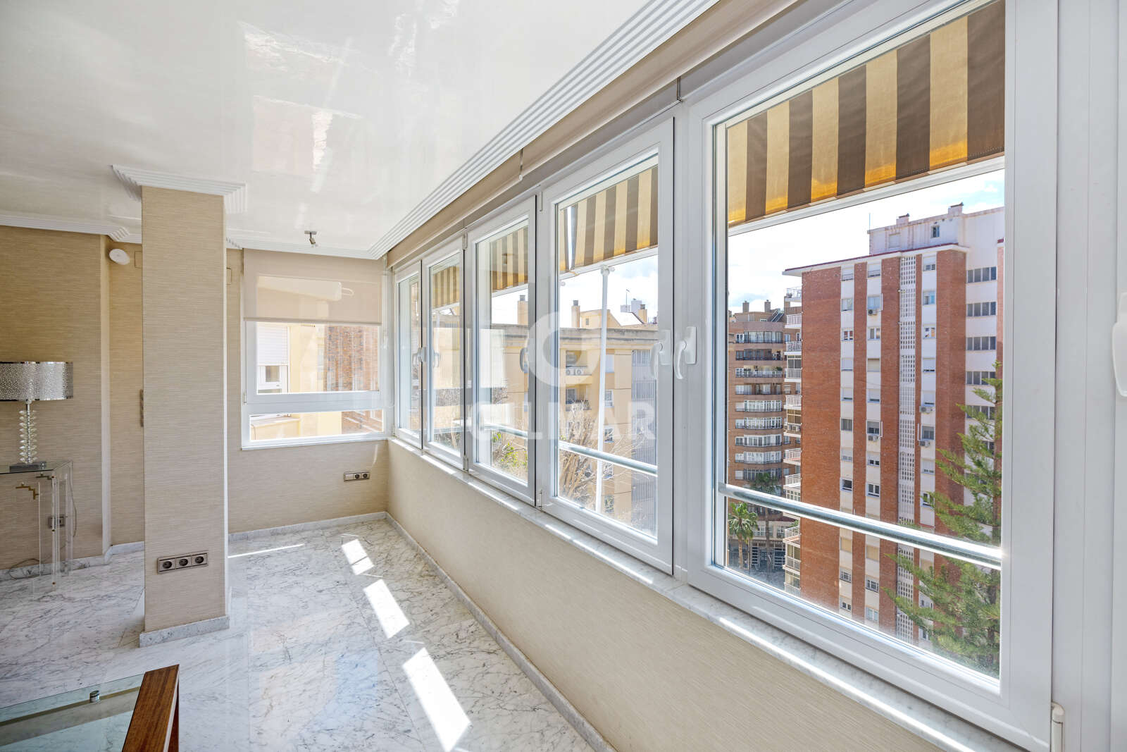 Property slider Gilmar