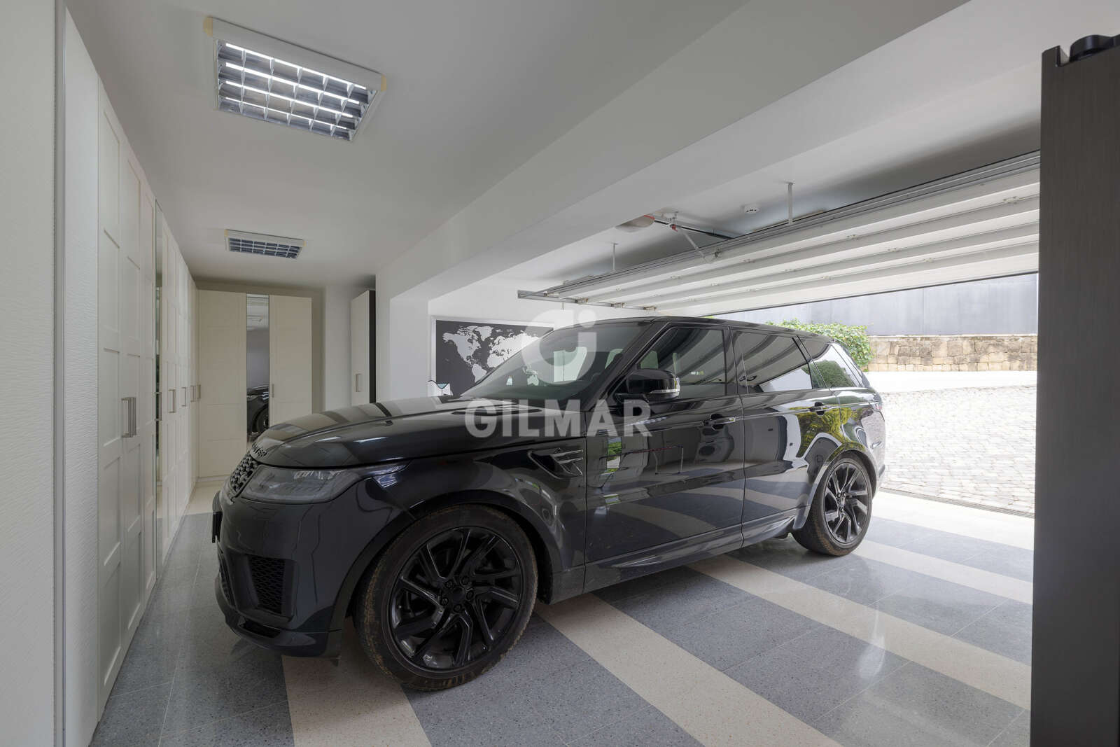 Property slider Gilmar