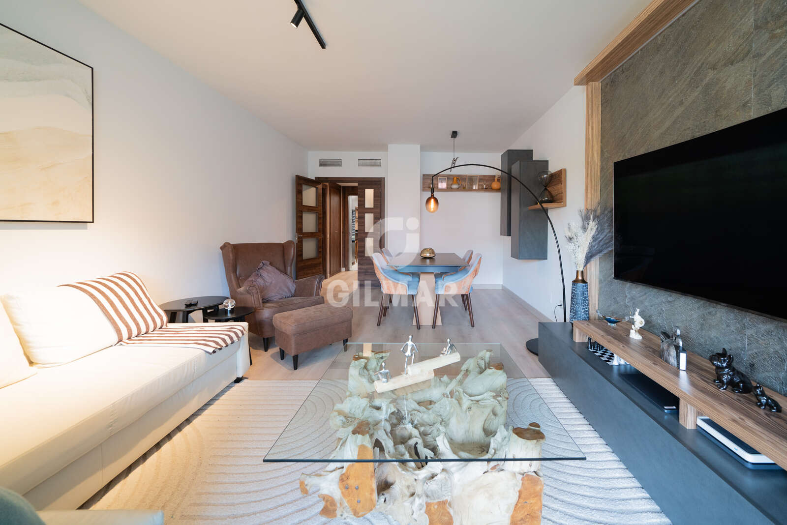 Property slider Gilmar
