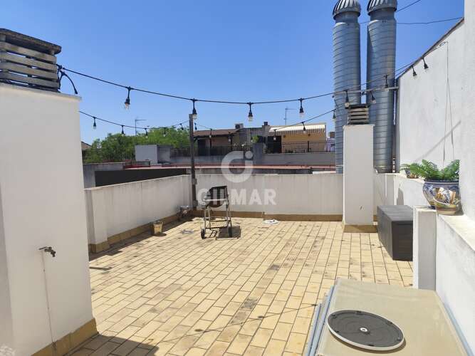 Duplex penthouse for rent in Triana (Sevilla) – Sevilla | Gilmar