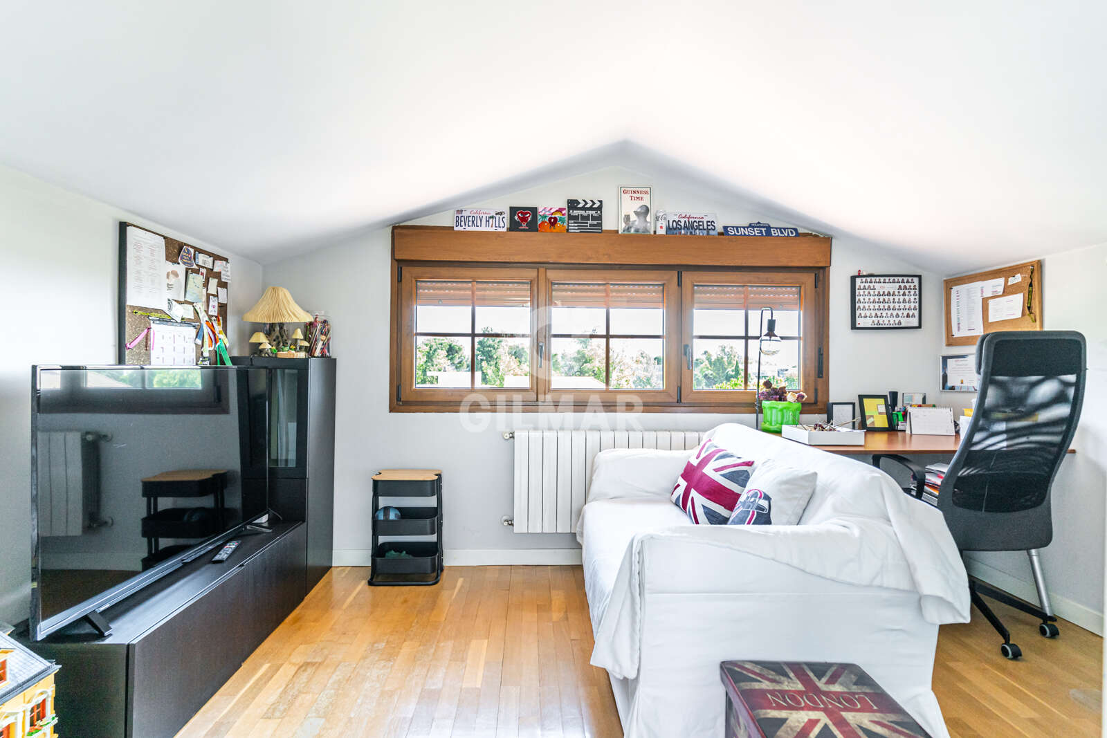Property slider Gilmar