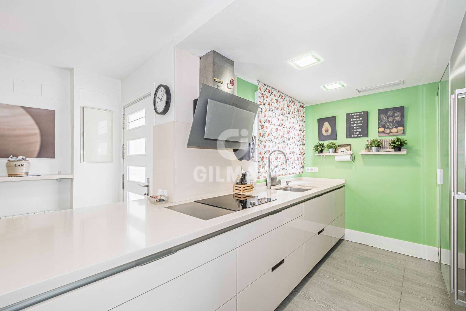 Property slider Gilmar