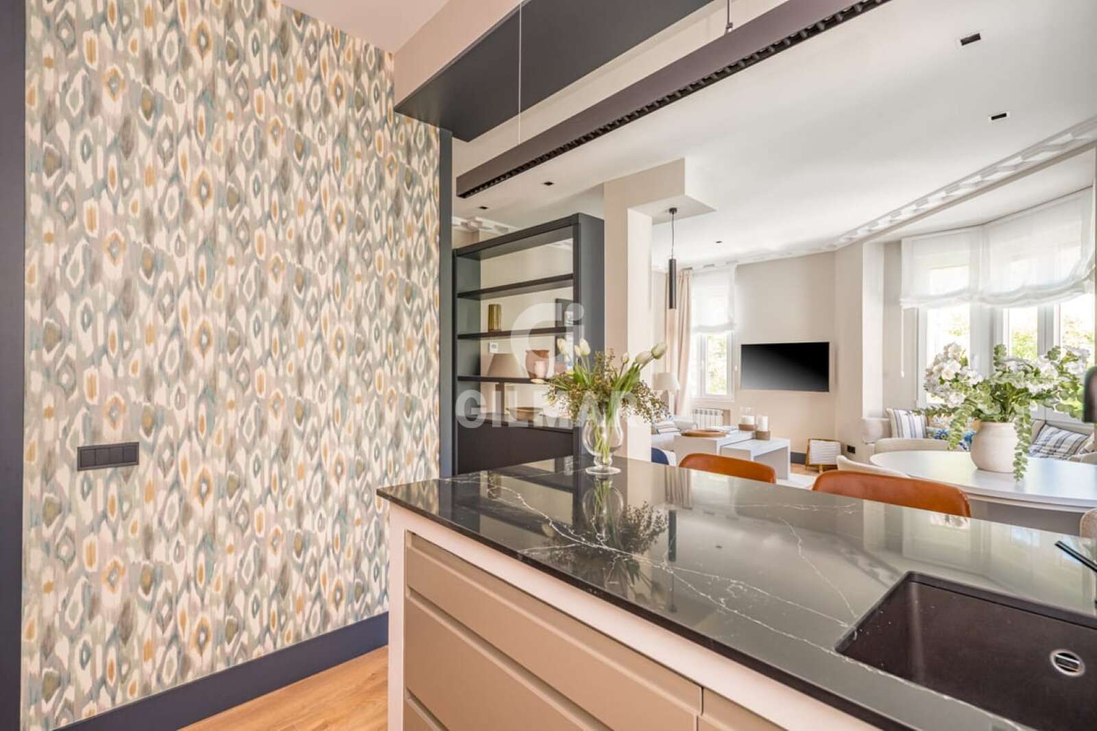 Property slider Gilmar