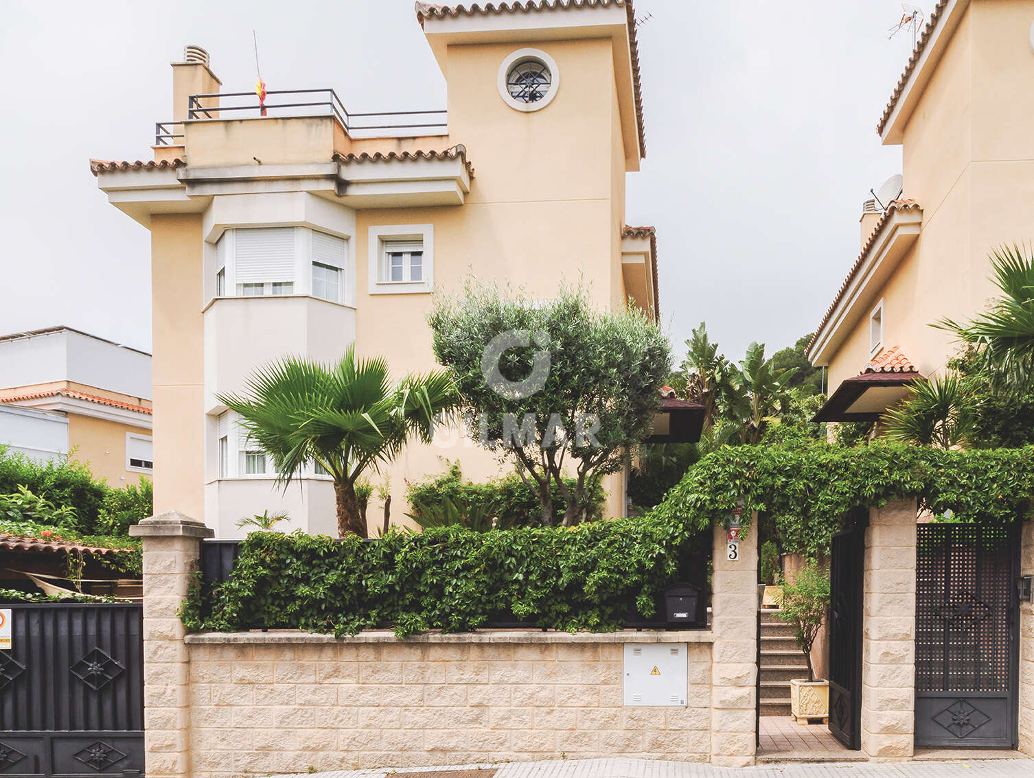 Property slider Gilmar