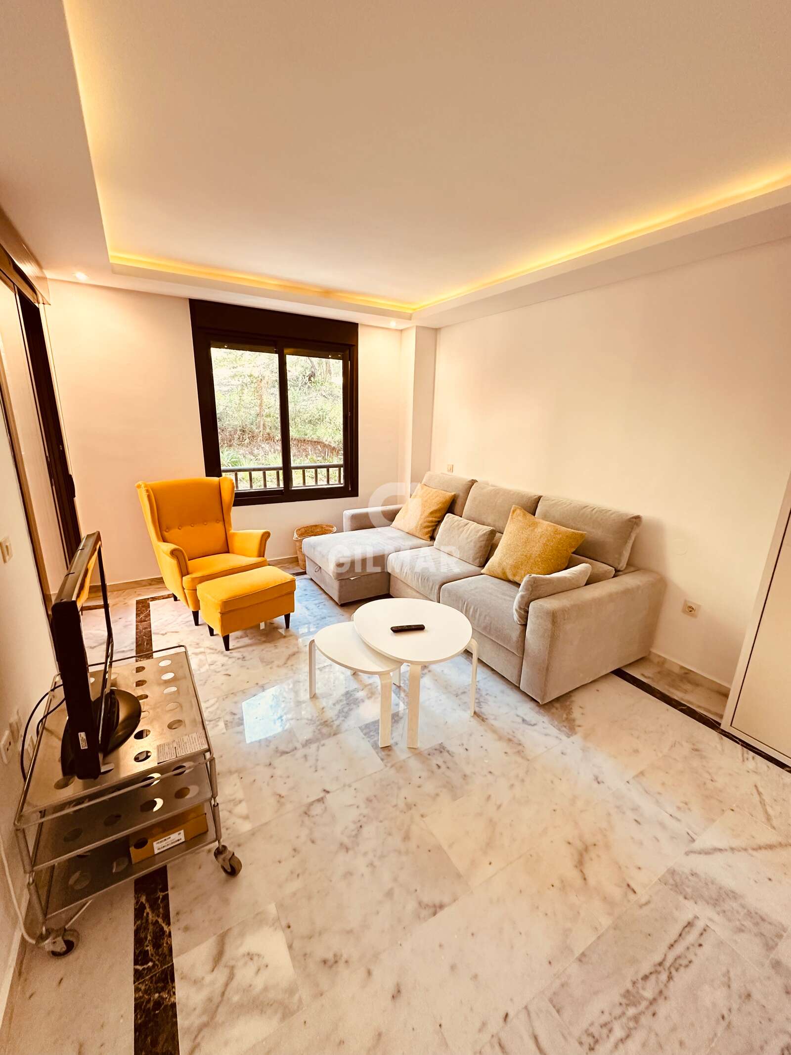 Property slider Gilmar