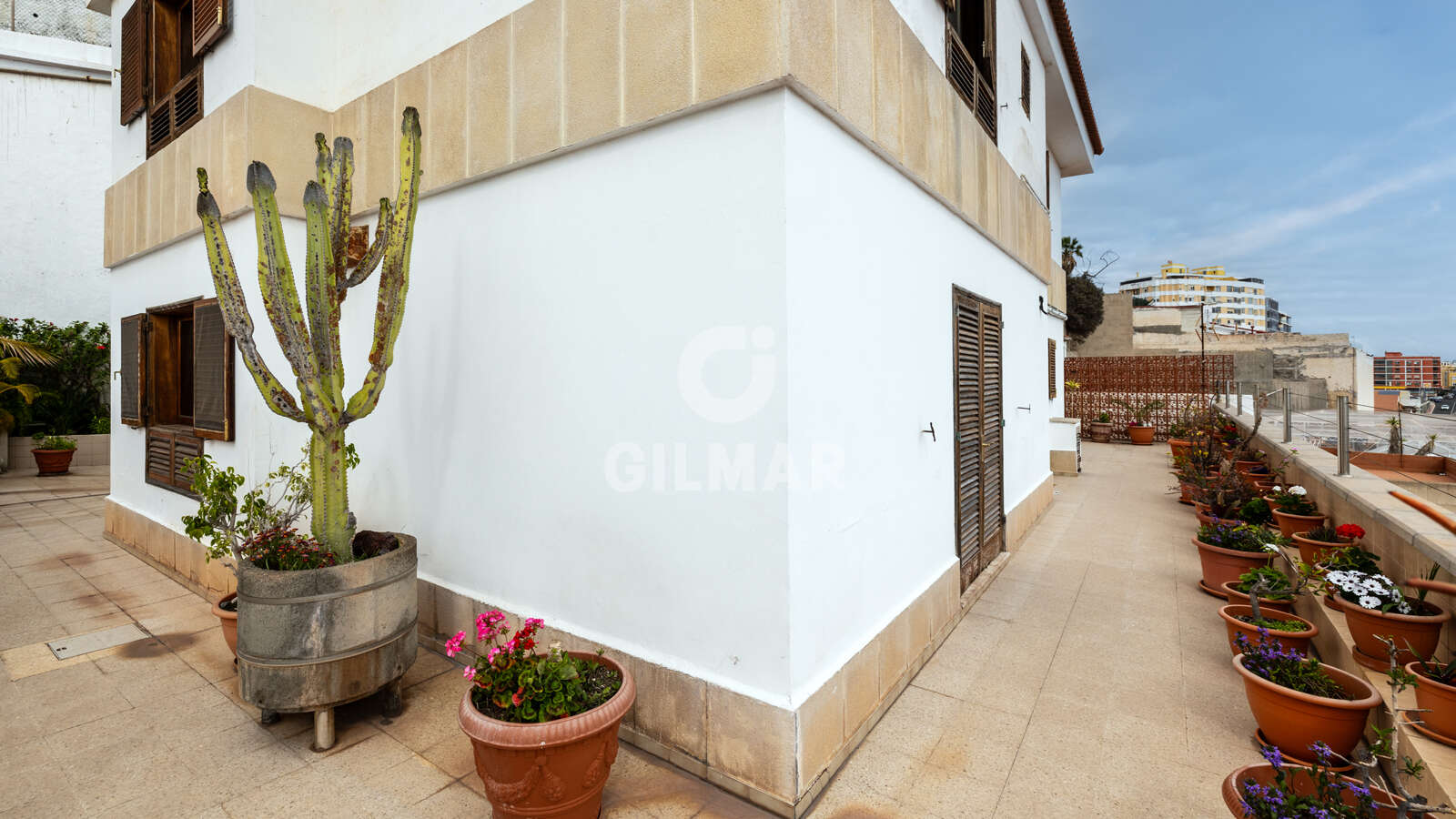 Property slider Gilmar
