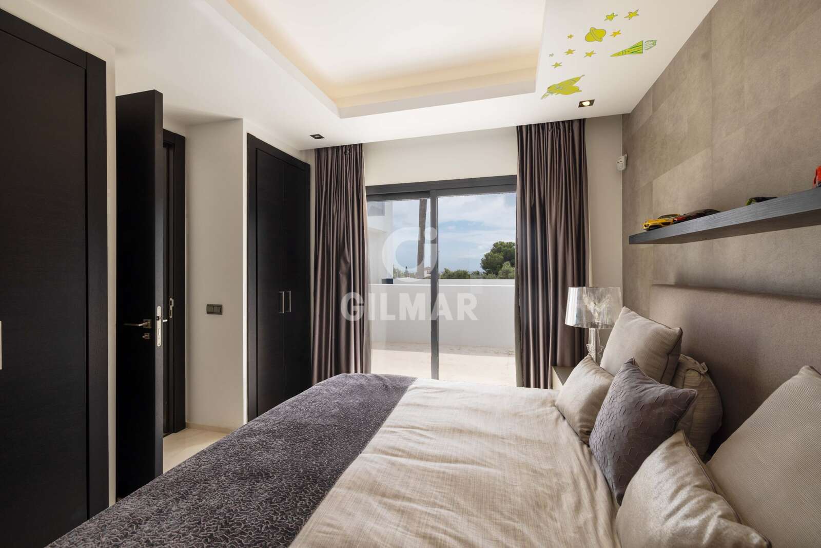 Property slider Gilmar